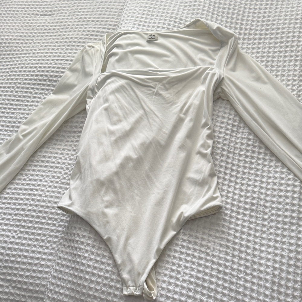 wilfred square neck bodysuit